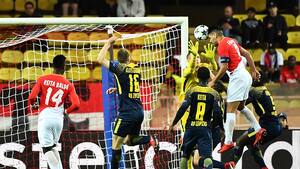 Falcao anota gol en la caída de Mónaco ante RB Leipzig por la Champions