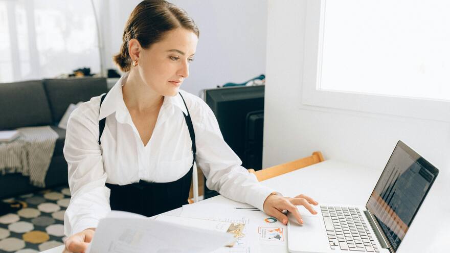 Día de la Secretaria: ¿Quién fue la primera trabajadora con este cargo y en qué otros países se celebra?