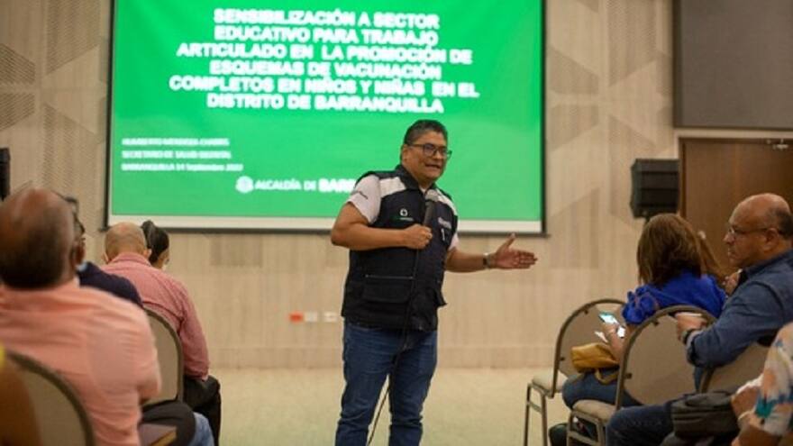 Distrito socializa acciones para evitar enfermedades en colegios oficiales
