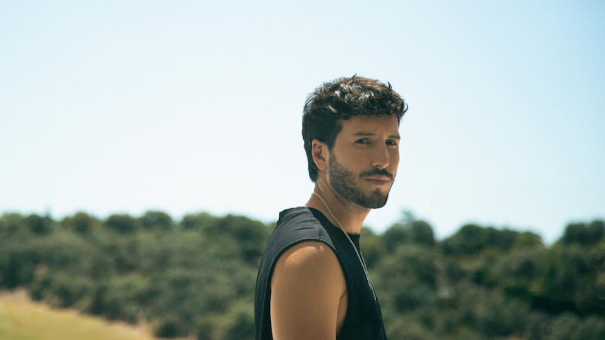 Sebastián Yatra estrenó video de Energía bacana, protagonizado por Georgina Rodríguez, esposa de Cristiano Ronaldo