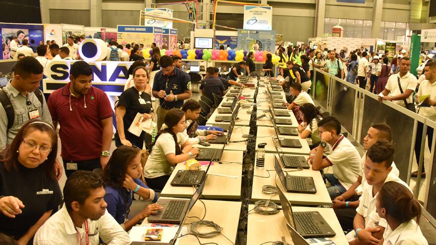 Hubo más de 18.000 asistentes durante la feria Proyéctate