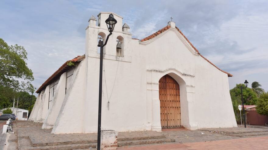 Restauran iglesia colonial de 300 años en Valencia de Jesús, Cesar