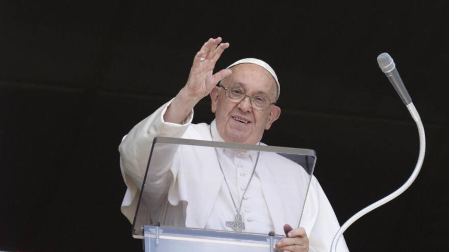 Papa Francisco emprendió viaje este lunes por Asia