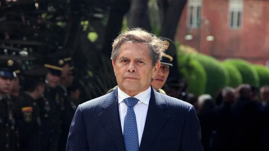 Fiscalía precluye investigación por paramilitarismo a Carlos Mattos