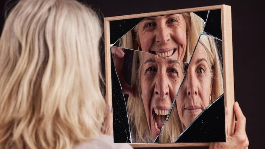 Los humanos envejecen de manera drástica en dos etapas: a los 44 y a los 60