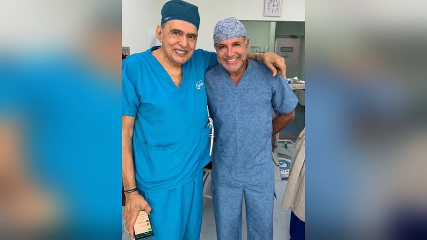 Homenaje al médico Gabriel Mena Garrido