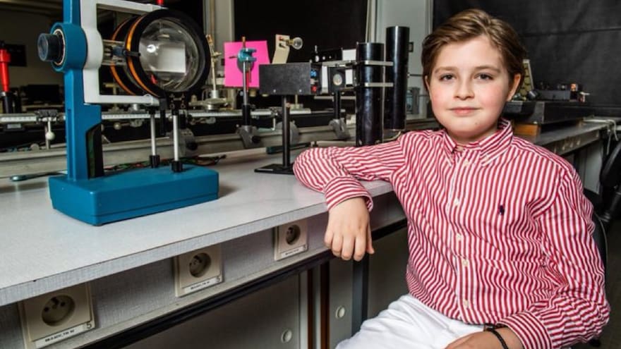 Laurent Simons, el genio de 14 años con maestría en física cuántica que estudia cómo prolongar la vida