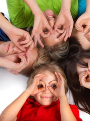 Niños-niñas, mirlas, inmensurable | Lo que preguntan por ahí