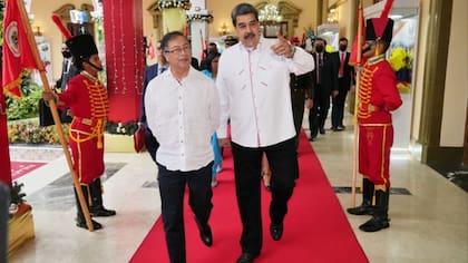 Estados Unidos le pide a Petro que promueva la democracia en Venezuela