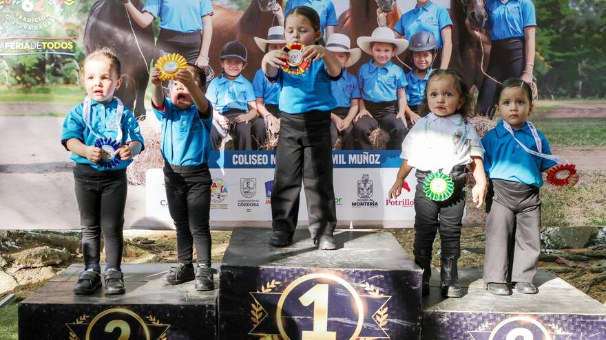 Los niños se lucieron en el inicio de la Válida Regional de Chalanería