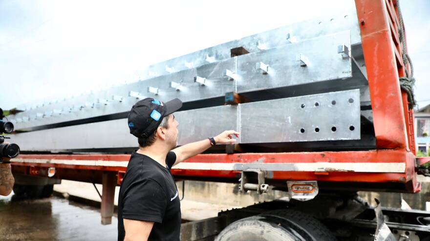 Instalan las primeras vigas en el Gran Malecón del Suroriente