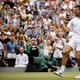 Djokovic, con esfuerzo y angustia, ya está en la semifinal de Wimbledon