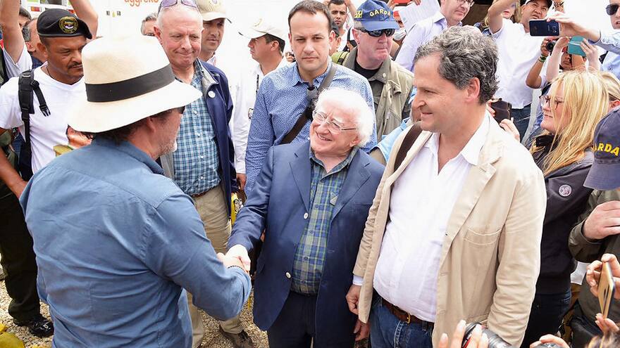 Presidente de Irlanda visita zona veredal de Farc en Antioquia