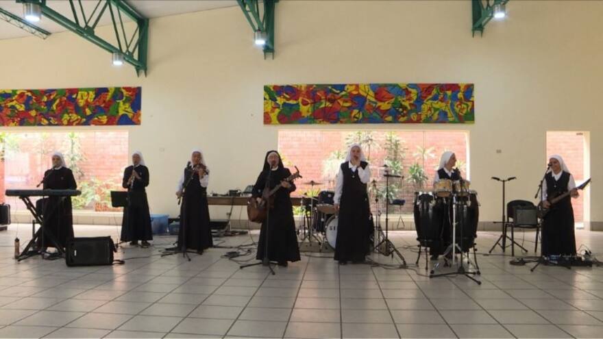 Conozca a las religiosas roqueras que harán bailar al Papa en Panamá