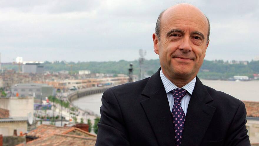 Alain Juppé, el sustituto al escándalo de Fillon en elecciones en Francia