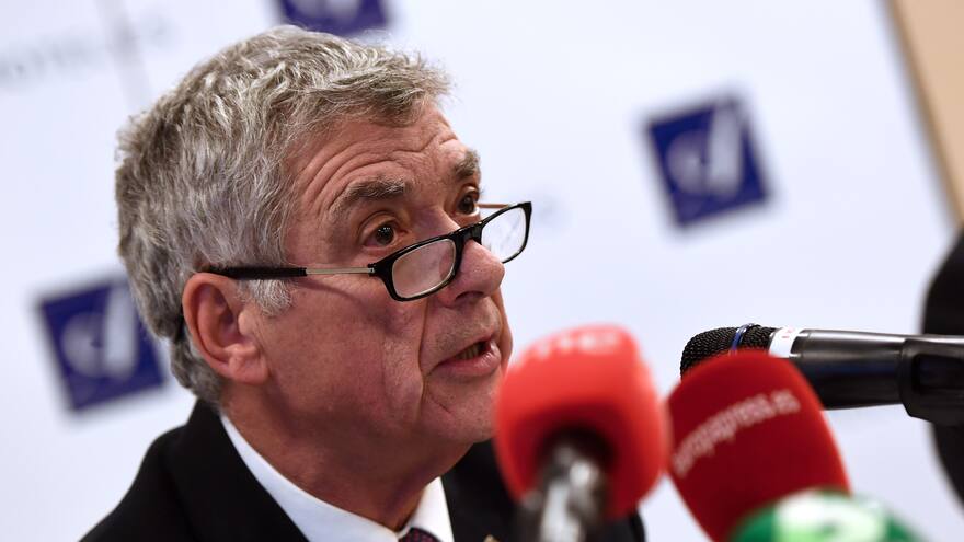 Destituyen al presidente de la Federación Española de Fútbol