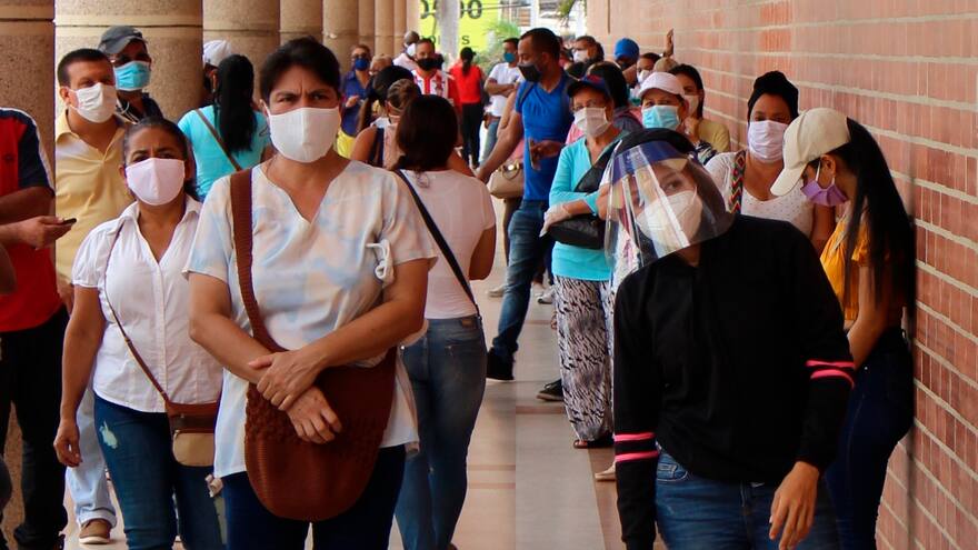 Eliminar uso de tapabocas ayudará a la economía: gremios