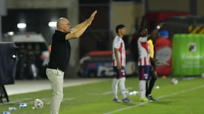 “Va a ser un campeonato duro, los rivales están muy fuertes”: Alfredo Arias