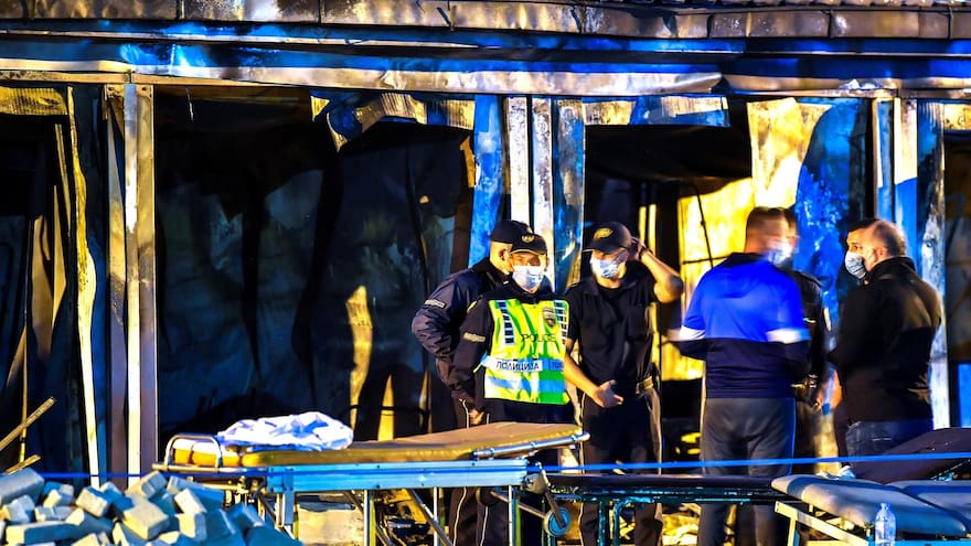 Incendio en una unidad covid en Macedonia del Norte deja 14 muertos