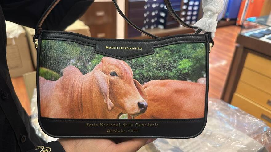 Un bolso inspirado en la Feria de la Ganadería 2025 conquista las pasarelas
