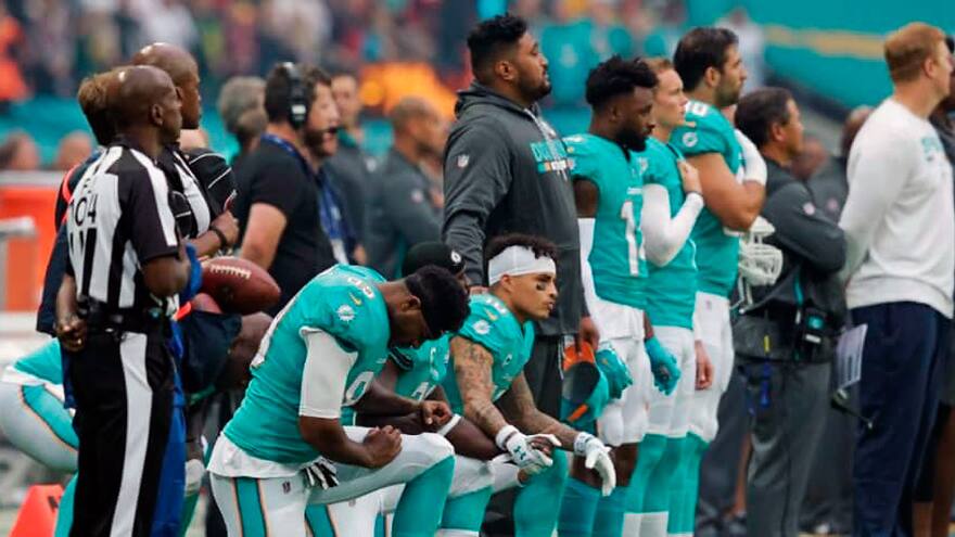Jugadores de la NFL protestan nuevamente contra Trump