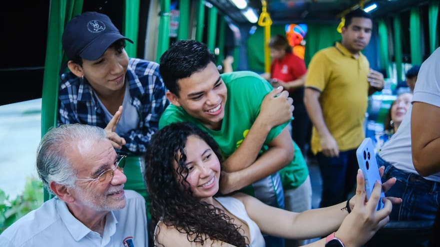 Gobernador Verano lanza subsidio de transporte universitario con “La Ruta a la U”