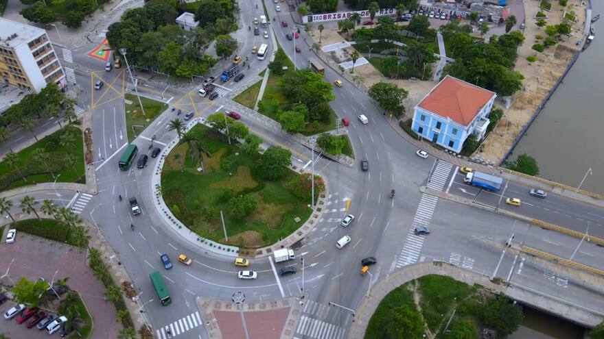 Finalizan obras de paisajismo en glorieta de la calle 30 con carrera 46, frente a la Intendencia Fluvial