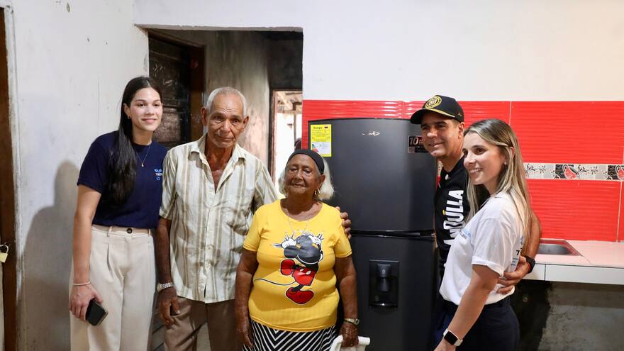 Alcalde entrega obras ejecutadas de las primeras casas en Ciudad Modesto