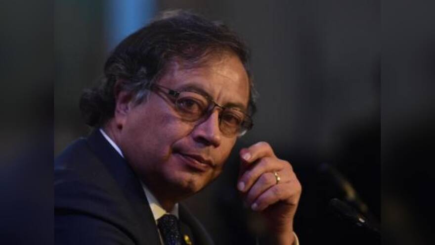 Petro insiste en respeto a su hija por la publicación de su foto en un medio