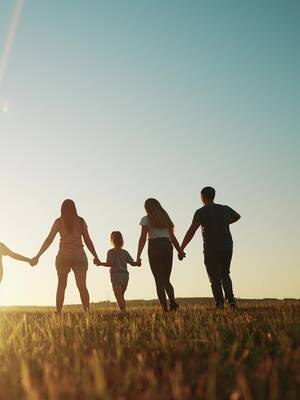 La caminata de la luz | Columna de Álvaro Villanueva