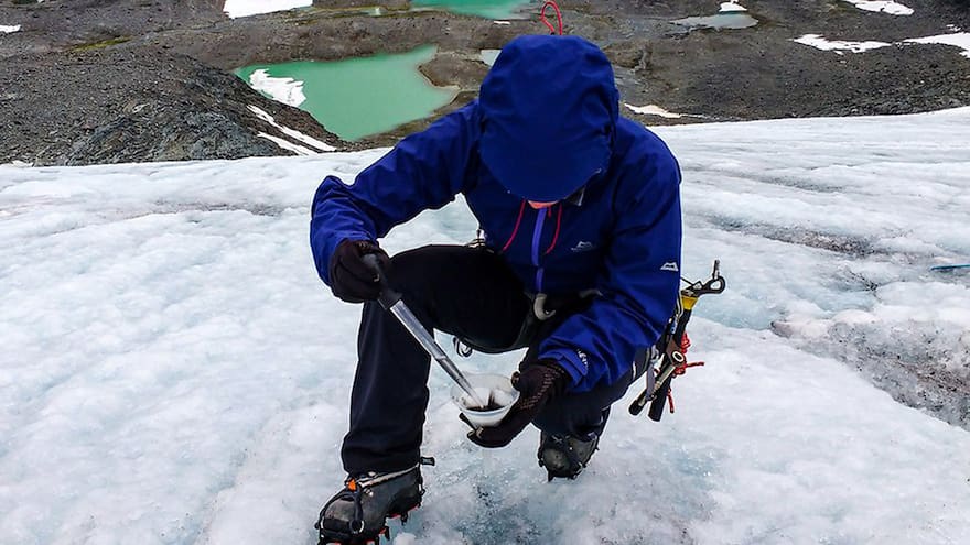 Hallan residuos radiactivos atrapados en los glaciares