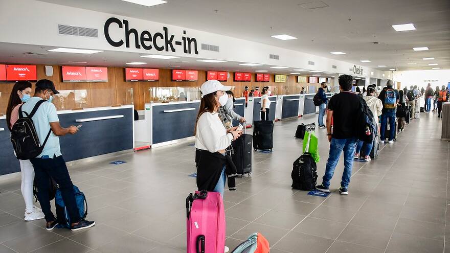 Gobierno alista subvenciones para aerolíneas que cubran rutas sociales