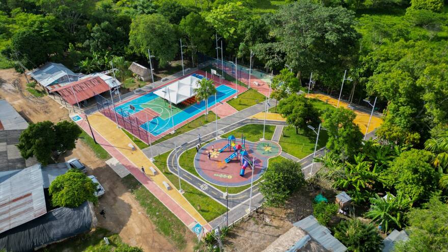 Entregan parque recreodeportivo en Curumaní