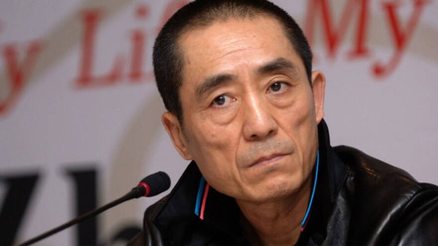 Multan a cineasta chino Zhang por tener 3 hijos