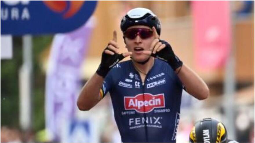 Tim Merlier, primer líder tras imponerse en la primera etapa