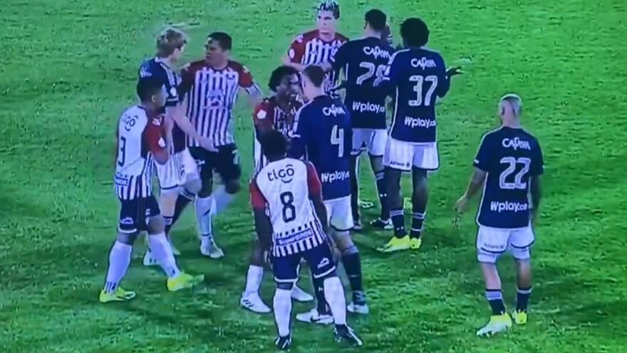 Junior se paró y amenazó con retirarse tras polémico gol de Millonarios