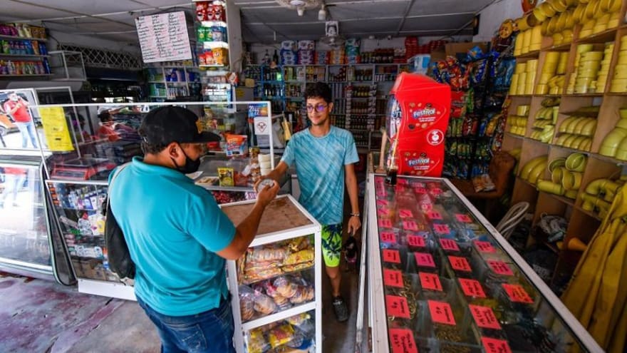 Etiquetas de ultraprocesados deberán decir 'exceso' y no 'alto' según Tribunal