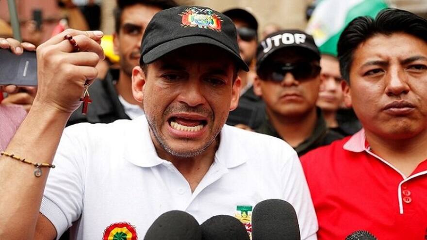 Bolivia: denuncian secuestro de Gobernador de Santa Cruz luego de ser detenido por la Policía