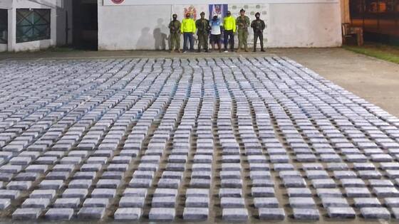 Incautan dos toneladas de cocaína que estaba guardada en una vivienda en Acandí, Chocó
