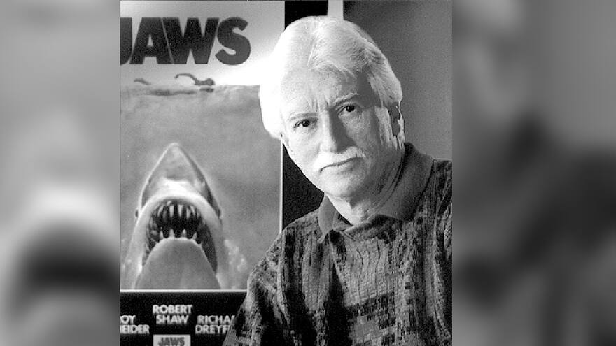 Murió Roger Kastel, creador del mítico poster de la película Tiburón