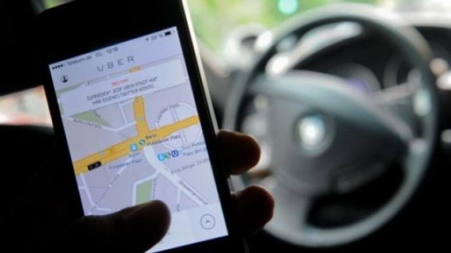 Pasajero denuncia a conductor de Uber que le propinó siete puñaladas