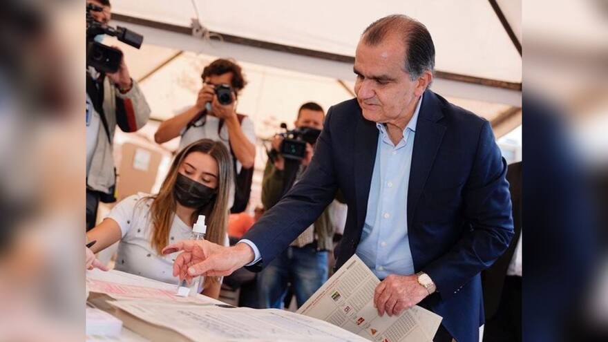 Óscar Iván Zuluaga renuncia al Centro Democrático tras escándalo que lo relaciona con Odebrecht