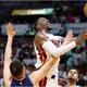 NBA: Los Miami Heat aplastan a unos Sixers ya sin margen de error