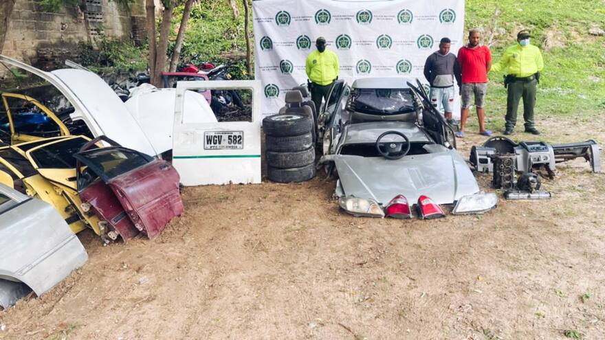 Barranquilla: Capturan a dos hombres y recuperan 15 piezas de vehículos