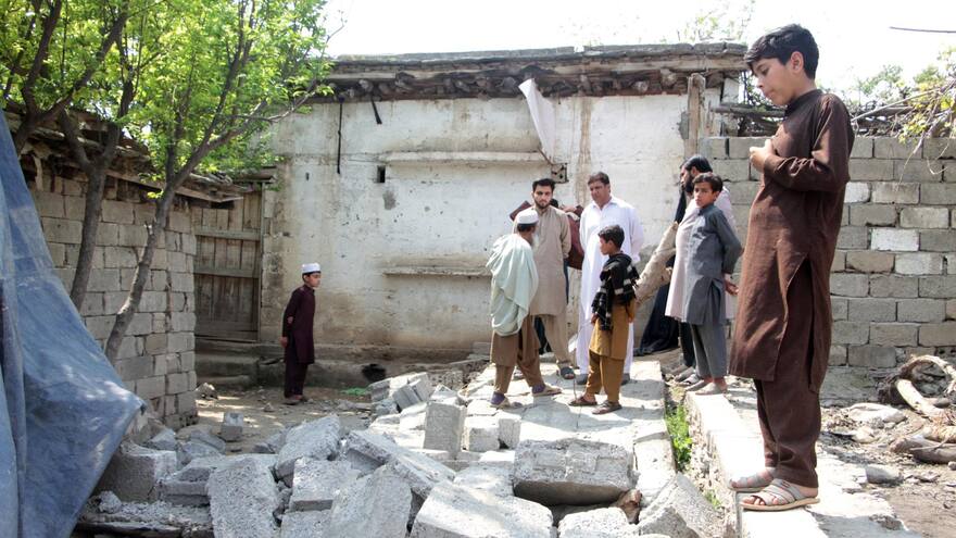 Al menos 13 muertos y 230 heridos tras terremoto en Afganistán y Pakistán