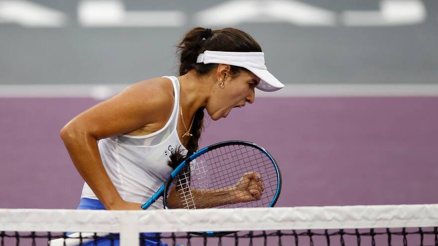 Camila Osorio, una tenista contra los 'dragones'