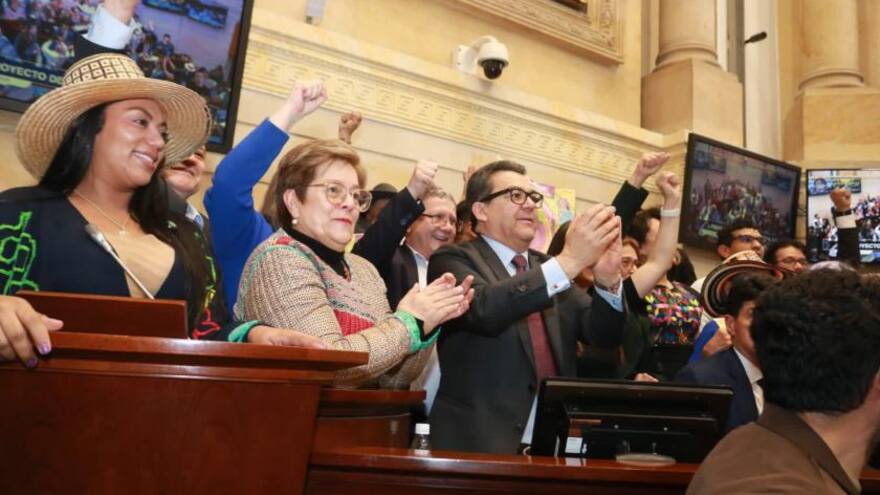 Oposición anuncia demanda contra la reforma pensional del Gobierno de Gustavo Petro