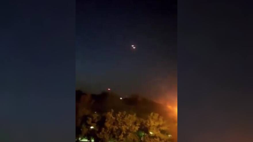 Tensión en Medio Oriente: reportan 'fuertes explosiones' en el centro de Irán