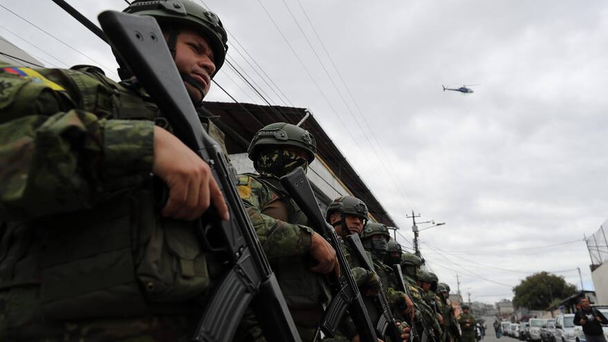 Toques de queda de 6 horas tras estado de excepción de Noboa en Ecuador