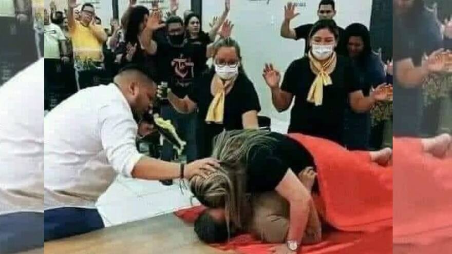 La verdad de la imagen de una supuesta pareja teniendo relaciones en un culto